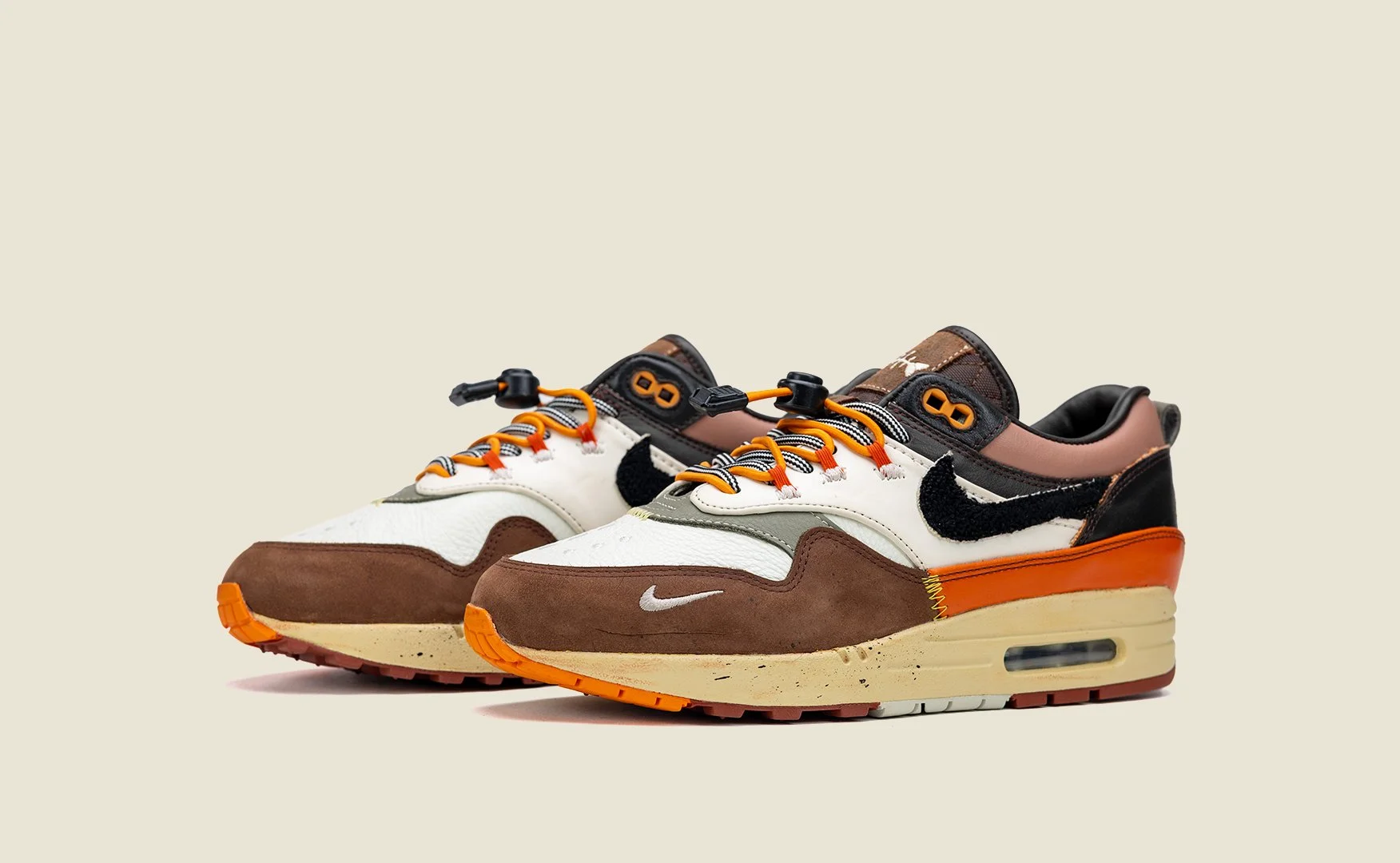 VIJZ カスタムスニーカー　AIRMAX 26.5 Bespoke Air Max 1 - Denim — VIJZ Bespokes